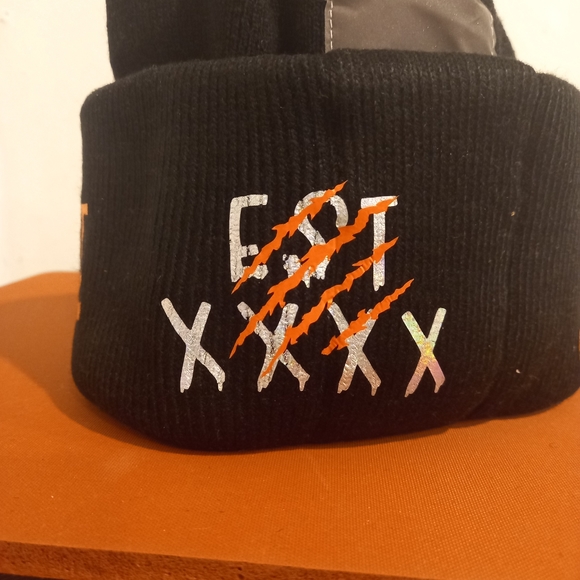 Zip up skii Mask With the flip up design This is from my Pure Madness line - Picture 3 of 5